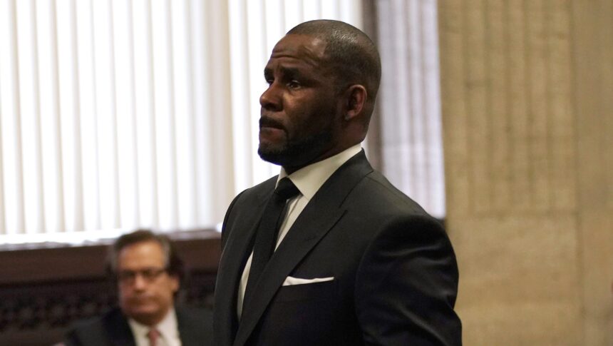 R. Kelly fu portato di corsa in ospedale nel giugno 2025? Aggiornamento - Hollywood Life