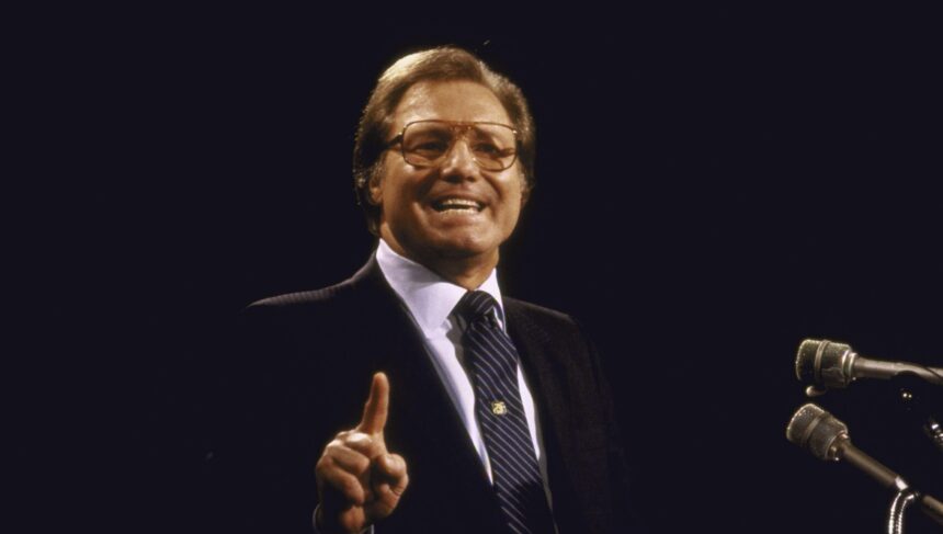 Jimmy Swaggart è ancora vivo? Cosa sta succedendo con il predicatore - Hollywood Life