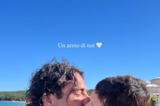 Bianca Balti festeggia 1 anno d’amore col suo Alessandro al mare: guarda - Gossip.it