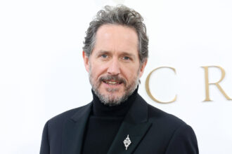 La Bertie Carvel di The Crown si unisce al cast della serie HBO "Harry Potter", ha rivelato il ruolo