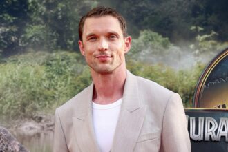 Ed Skrein di Jurassic World Rebirth Experking Esperienza di ripresa