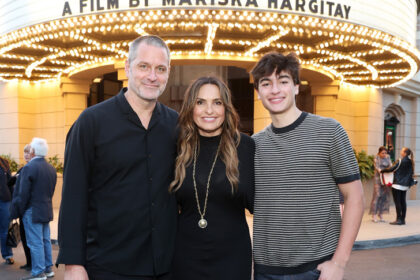 Mariska Hargitay ottiene il sostegno di Family & Friends a "My Mom Jayne" La Screening