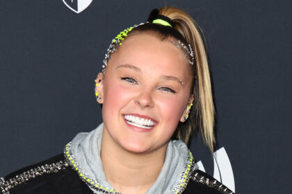 Jojo Siwa chiarisce la sessualità tra le relazioni con Chris Hughes: "Non puoi davvero aiutare chi ti innamori"