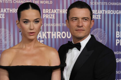 Orlando Bloom che ha partecipato al matrimonio di Jeff Bezos senza Katy Perry mentre TMZ muse è ora "single" (report)