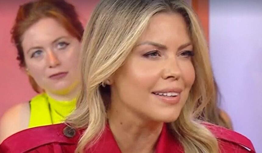 ''Avevo pensato di sottopormi a un intervento chirurgico'': l'ex velina Costanza Caracciolo spiega in tv come ha risolto la diastasi addominale senza il bisturi - Gossip.it