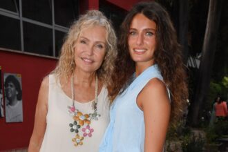 Licia Colò alla serata mondana con la bellissima figlia 19enne Laila: guarda - Gossip.it