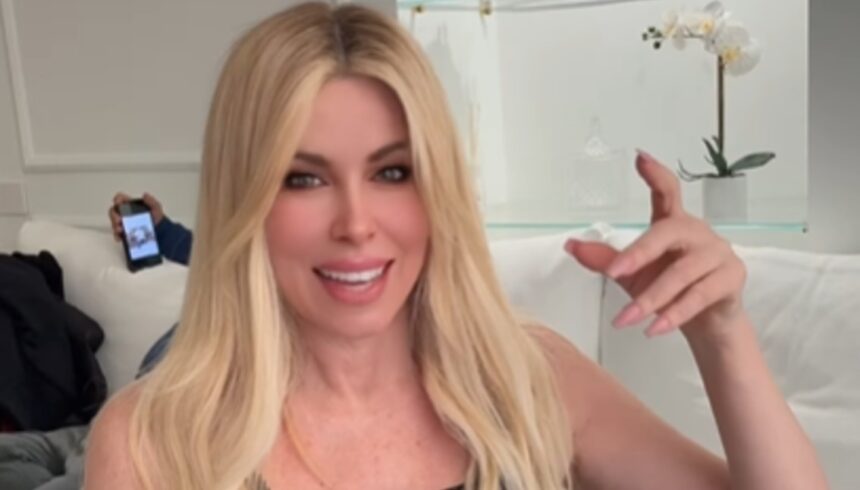Impacchi all'olio d'oliva, fondotinta diluito e tanta acqua: Loredana Lecciso svela i segreti del suo make-up e della sua skincare - Gossip.it