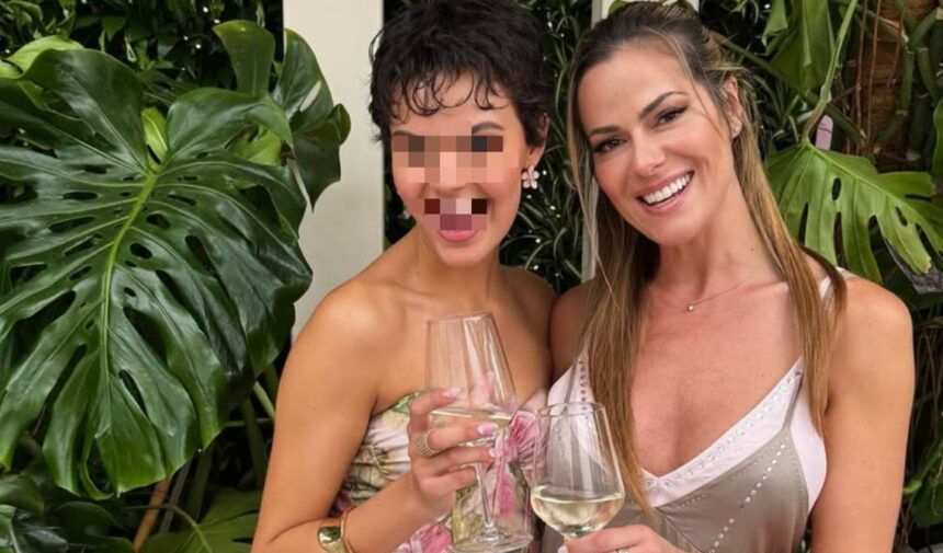 Thais Wiggers festeggia l'ultimo compleanno da minorenne della figlia Julia avuta con Teo Mammucari: le foto del party in terrazza - Gossip.it