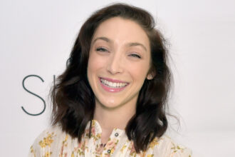 Il pattinatore di ghiaccio olimpico Meryl Davis celebra la laurea da Harvard
