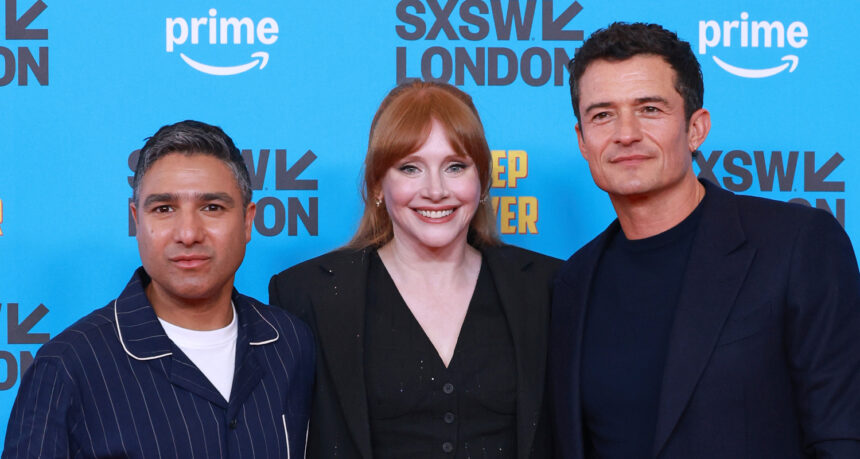 Orlando Bloom si unisce a Bryce Dallas Howard e Nick Mohammed alla premiere di "Deep Cover" SXSW London
