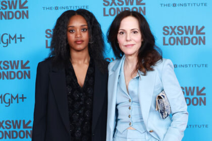 Mary-Louise Parker fa rara apparizione con la figlia Ash all'Istituto "London Premiere