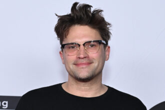 Tom Schwartz pensa che avrebbero potuto continuare a "Regole di Vanderpump", rivela come si sente per il nuovo cast e se guarderà