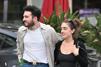 Rachel Sennott & Boyfriend Blake Slatkin si sono avvistati durante la cena al Sushi Park