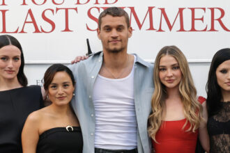 "So cosa hai fatto la scorsa estate" star Madelyn Cline, Tyriq Withers e altri partecipano alla prima proiezione del nuovo trailer