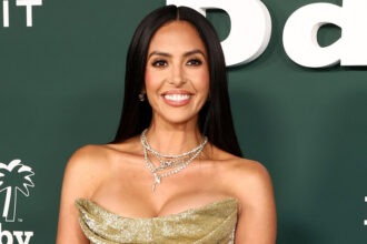 Vanessa Bryant risponde alle voci sulla gravidanza con aiuto da Rihanna