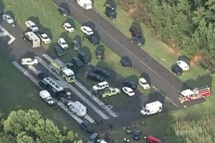 L'aereo paracadutismo si schianta dalla pista nel New Jersey, almeno 5 ricoverati in ospedale