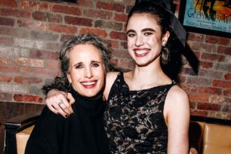 Margaret Qualley che allesti la mamma Andie MacDowell, Bill Murray
