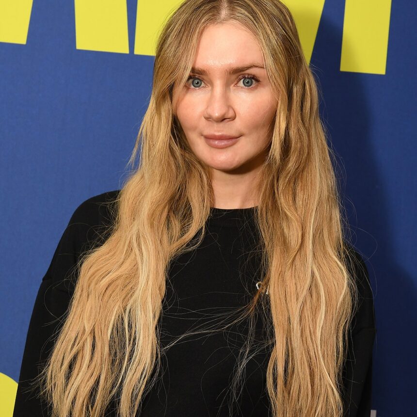 I conigli fotografici di Anna Delvey sono stati scaricati nel parco