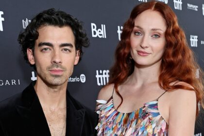 Joe Jonas nel raccogliere figlie con Sophie Turner