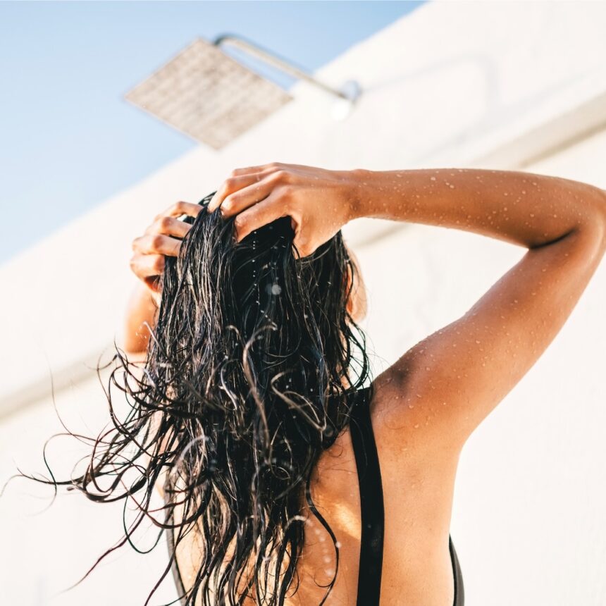 La vendita di cure per capelli di Dermstore ha uno sconto del 25% Oribe, Augustinus Bader e Devacurl