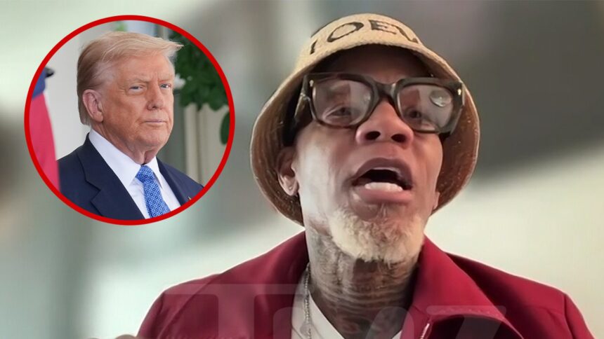 DL Hughley afferma che gli ex sostenitori di Donald Trump non meritano perdono