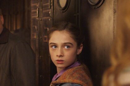 Athena in "Tomorrowland" Memba lei?!