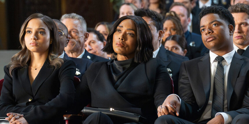 La stagione 9 del 9-1-1 "promuove Corinne Messiah ed Elijah M. Cooper ai clienti abituali delle serie dopo la morte di Bobby