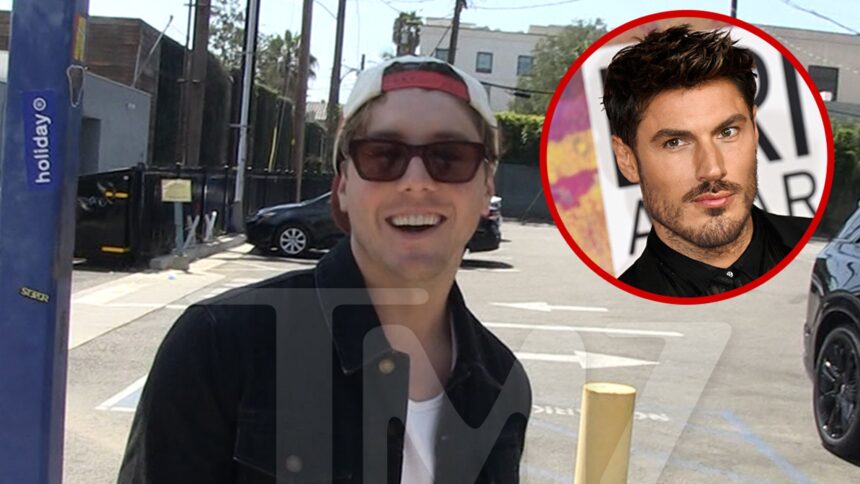 Lukas Gage Shades Chris Appleton nella battaglia del libro di exes