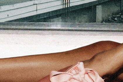 Le sneaker di balletto si stanno pirouettando nell'estate 2025: acquista questa tendenza delle scarpe