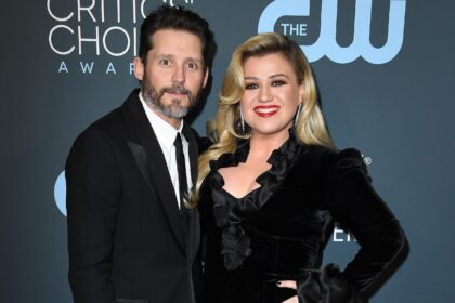 Quanto ha l'ex marito di Kelly Clarkson-Hollywood Life