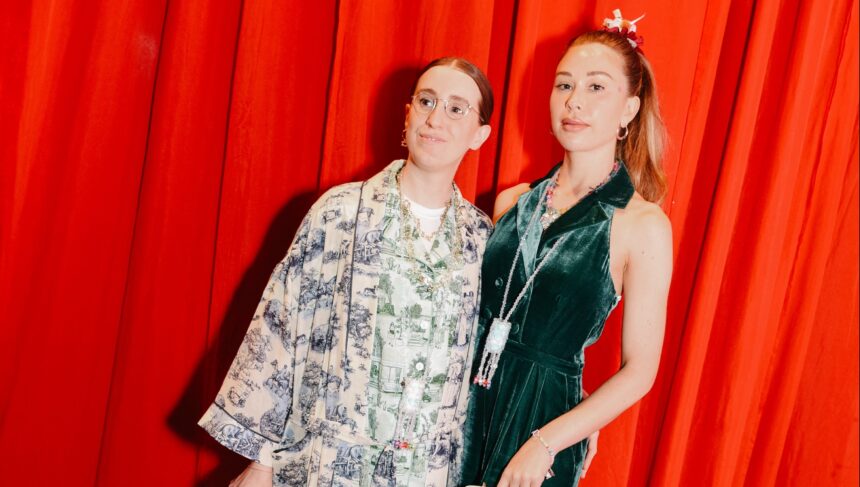 Chi è Robby Hoffman? 5 cose da sapere sulla moglie di Gabby Windey - Hollywood Life