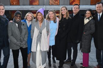 Chi fa attualmente parte della squadra? - Hollywood Life