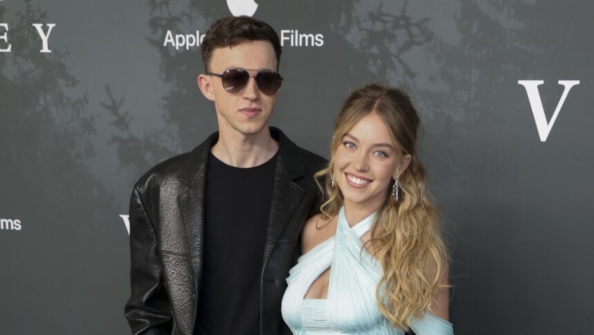 Chi è Trent Sweeney? Incontra il fratello aerea di Sydney Sweeney - Hollywood Life