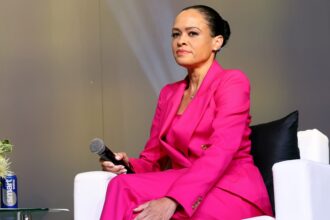 A proposito delle sue condizioni di fibromi uterine e chirurgia - Hollywood Life