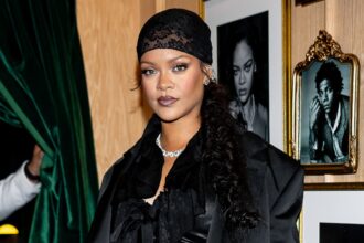 Abito ispirato al sorbetto incinta di Rihanna