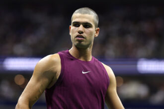 Carlos Alcaraz Debuts rasato alla testa su US Open, spiega la decisione dietro il nuovo taglio di capelli