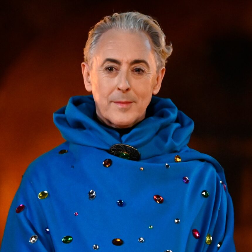 Alan Cumming sul traditori Stagione 4 Shocker