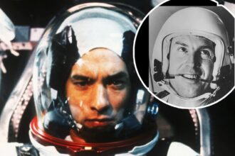 Astronauta Jim Lovell Dead: Apollo 13 Segreti rivelati nella sua memoria