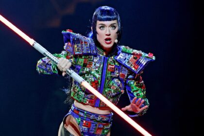 Katy Perry risponde ai critici dopo il concerto di venduto MSG