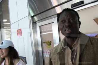 Michael Blackson ha lasciato la sala parto per prendere il caffè, mancata nascita di figlio