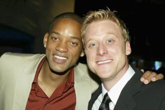 Alan Tudyk per essere tagliato da I, promo robot con Will Smith