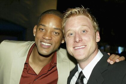 Alan Tudyk per essere tagliato da I, promo robot con Will Smith