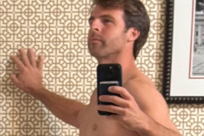 Jarrett "JT" di Southern Charm Thomas Shocks Fans spogliandosi nei selfie dell'hotel