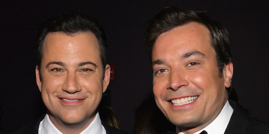 Il destino di altri 2 talk show a tarda notte ha rivelato: Cosa sta succedendo con "The Tonight Show" e "Jimmy Kimmel Live"