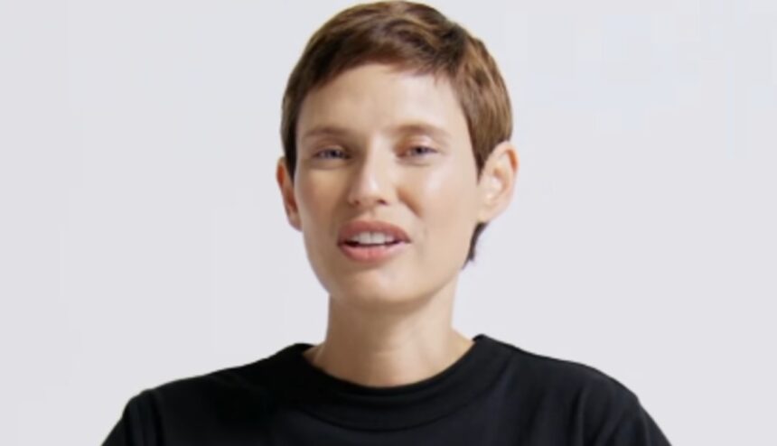 ''Ho sempre odiato avere il ciclo ogni mese, ora non sapete cosa darei per riaverlo'': Bianca Balti e il tumore ovarico, spiega perché aveva paura di fare l’ovariectomia - Gossip.it