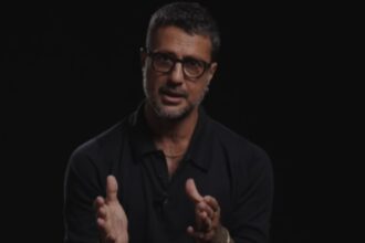 ''Ti sale un fuoco, io non nego perché sono sincero'': Fabrizio Corona parla delle esperienze omosessuali - Gossip.it