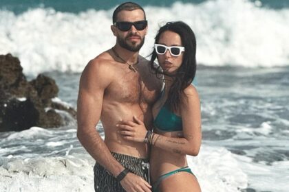 Aurora Ramazzotti in Kenya dai suoceri insieme a Goffredo Cerza e al loro piccolo Cesare - Gossip.it