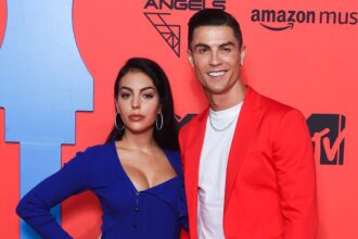 Cristiano Ronaldo impegnato a Georgina Rodríguez: vedi enorme anello