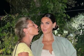 Melissa Satta incinta? I gossip si fanno sempre più rumorosi dopo la condivisione di questa foto: aspetta un figlio da Beretta? Guarda - Gossip.it