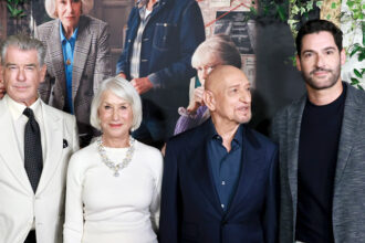 La partita di Helen Mirren e Pierce Brosnan a White guarda la premiere di New York Club "di New Murder"!